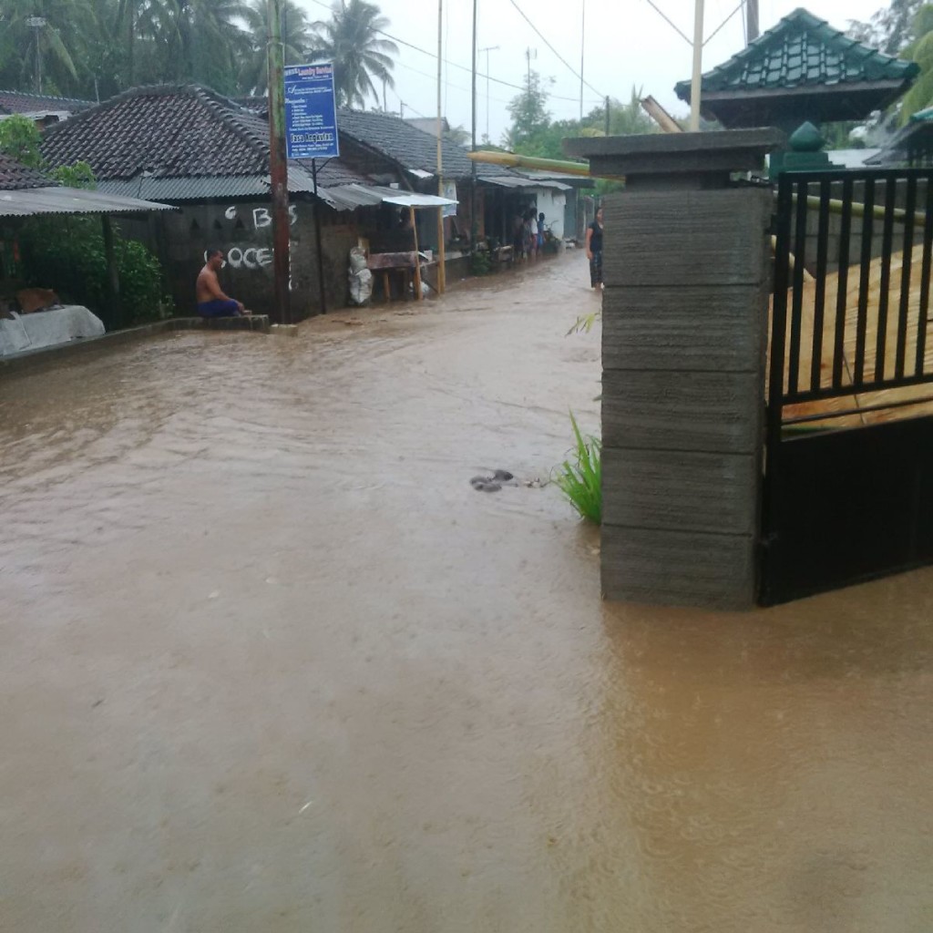 Wateroverlast door de moessonregen, Teloke december 2015